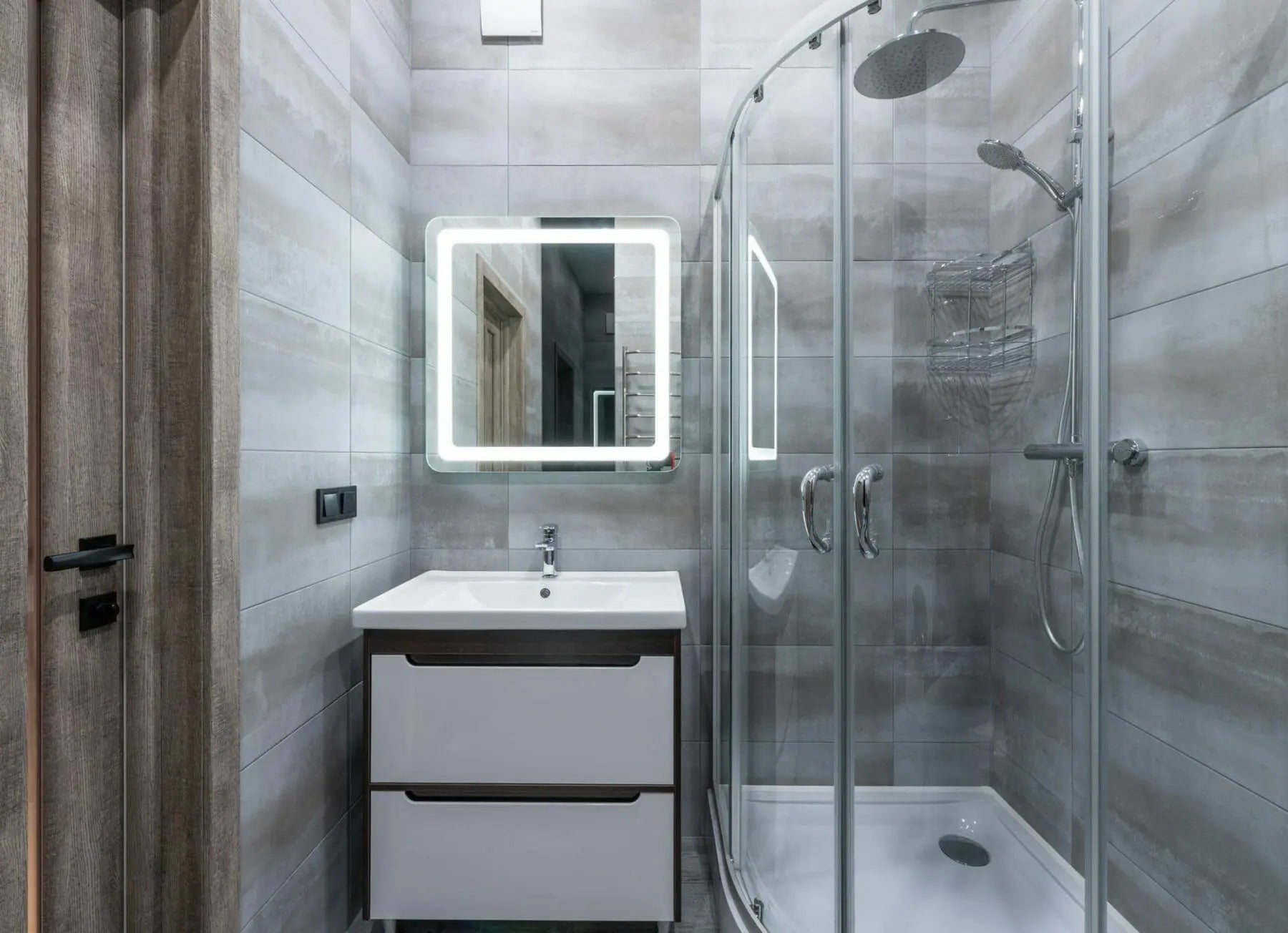 4 Practical Tips for Preventing Spots on Your Glass Shower Door